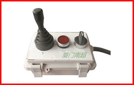 12噸(12方)東風御虎綠化灑水車自動灑水車裝置控制臺圖片 12噸(12方)東風御虎綠化灑水車自動灑水車裝置控制臺圖片