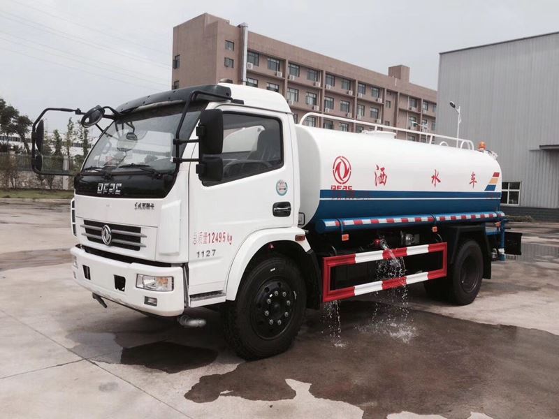 8噸(8方)襄樊東風大多利卡綠化灑水車價格3