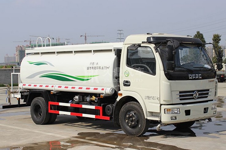 8噸東風(fēng)多利卡綠化灑水車圖片 8噸東風(fēng)多利卡綠化灑水車圖片