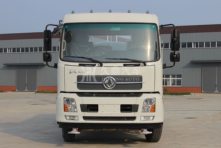 10方灑水車租賃價格_10噸東風(fēng)天錦綠化灑水車價格4