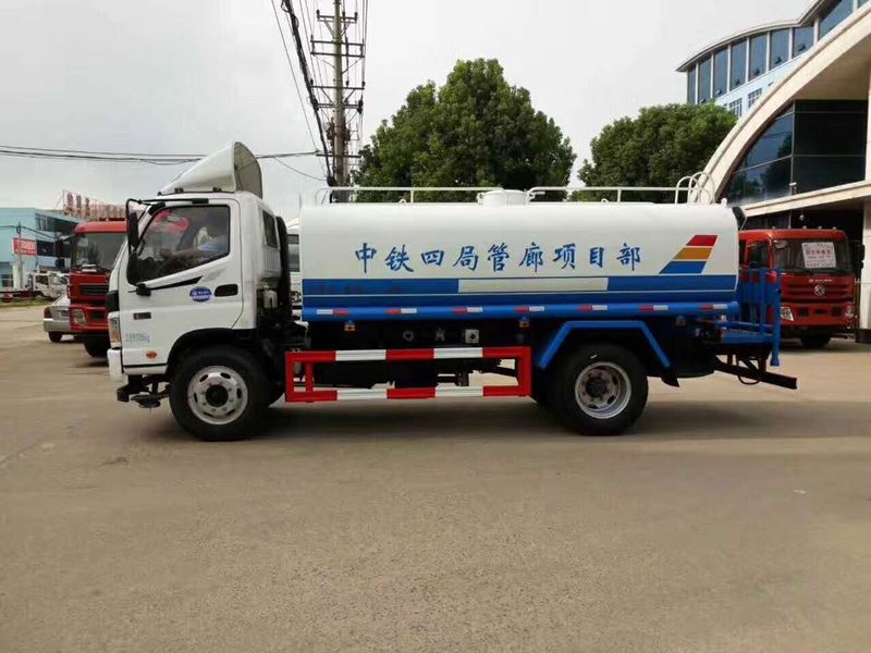 福田歐馬可5噸綠化灑水車廠家價格3