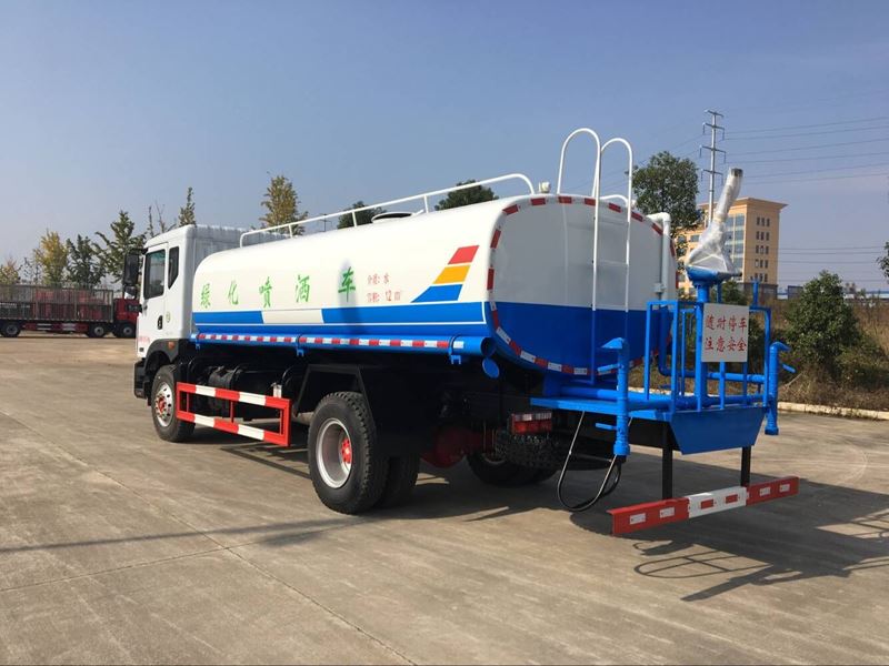環(huán)衛(wèi)灑水車價格_15噸東風多利卡D9環(huán)衛(wèi)灑水車2