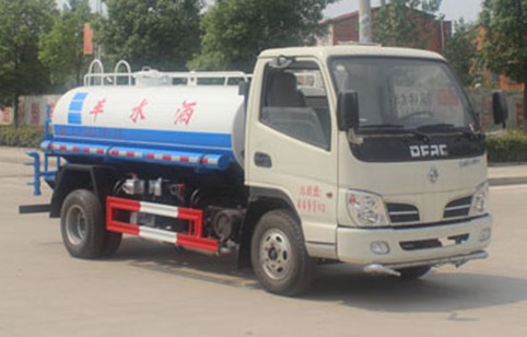 3噸灑水車價格多少_東風(fēng)多利卡2.5噸藍(lán)牌綠化灑水車廠家價格2