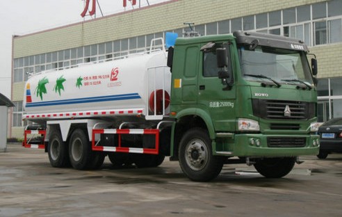 重汽豪沃天然氣18方綠化灑水車廠家價格4