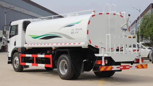 15方灑水車多少錢一臺(tái)_解放龍V 15噸綠化灑水車廠家價(jià)格3