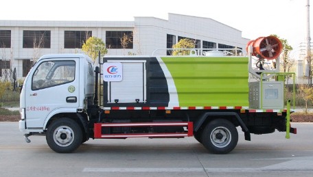 5噸東風(fēng)多利卡藍牌霧炮車圖片 5噸東風(fēng)多利卡藍牌霧炮車圖片