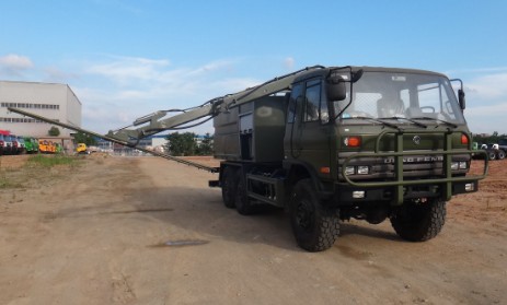 東風六驅太陽能光伏板清洗車 東風六驅太陽能光伏板清洗車