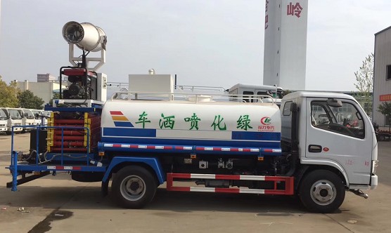 多功能灑水車型號_5方東風多利卡旋轉吊臂升降桿抑塵車3