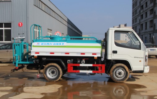 ����{��3����ˮ܇����DƬ