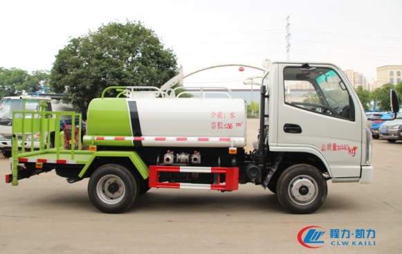 �P�R�{��3����ˮ܇����DƬ