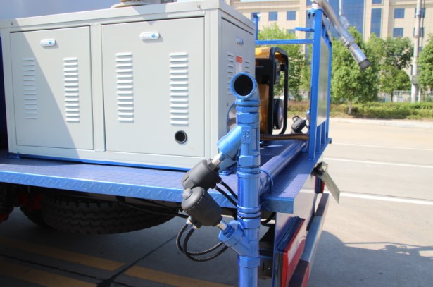 8���|�L�P�����F��܇����DƬ