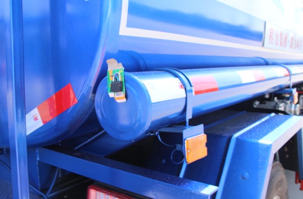 5方東風多利卡霧炮車(云內發動機)高清圖片 5方東風多利卡霧炮車(云內發動機)高清圖片