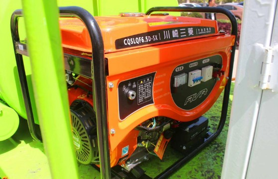 2方凱馬藍牌霧炮車高清圖片 2方凱馬藍牌霧炮車高清圖片