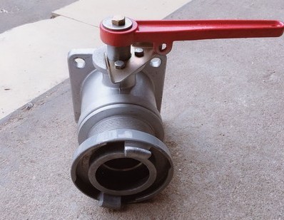 ������˨�ӿڵĞ�ˮ܇���y�DƬ