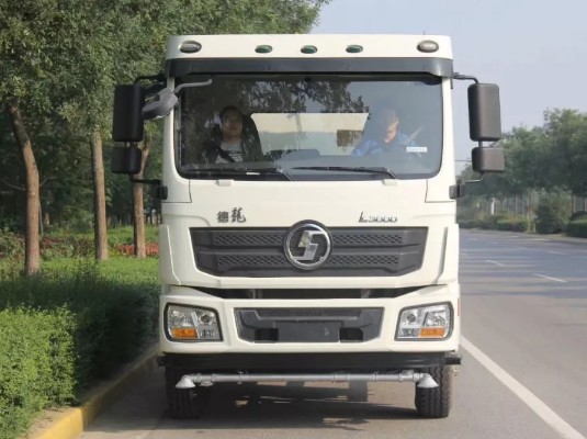 12噸灑水車多少錢一臺_國六13方陜汽德龍L3000綠化灑水車2