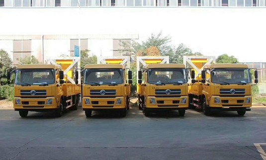 程力威牌防撞緩沖車圖片 程力威牌防撞緩沖車圖片