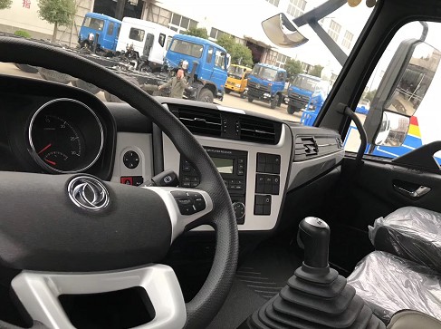 �|�L���\�¿�KR�{��Ҟ�ˮ܇�DƬ