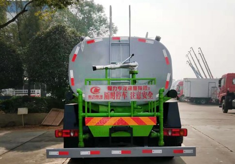 多功能灑水車-12方東風(fēng)天錦帶除雪滾刷灑水車3