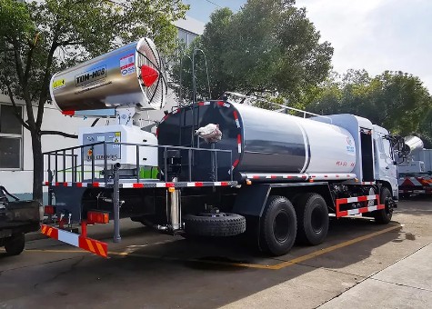 國(guó)六60-120米東風(fēng)專(zhuān)底后雙橋抑塵車(chē) 國(guó)六60-120米東風(fēng)專(zhuān)底后雙橋抑塵車(chē)