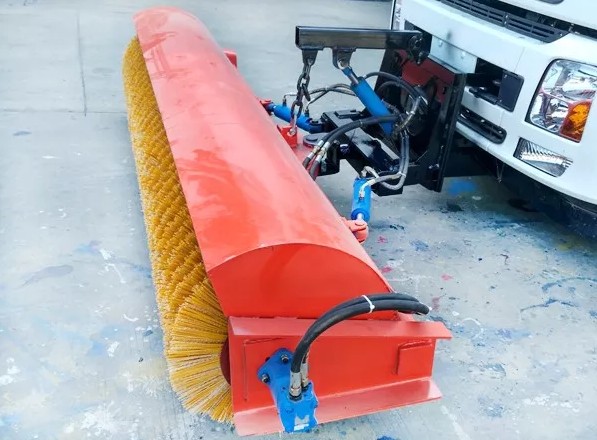 2.5米推置式雪滾 2.5米推置式雪滾