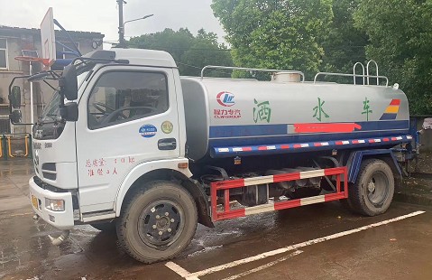 二手帶湖北戶東風(fēng)福瑞卡10噸灑水車3