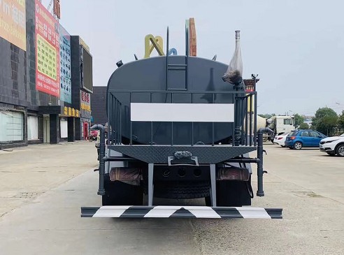 國(guó)六12方福田瑞沃ES3灑水車(chē)圖片 國(guó)六12方福田瑞沃ES3灑水車(chē)圖片