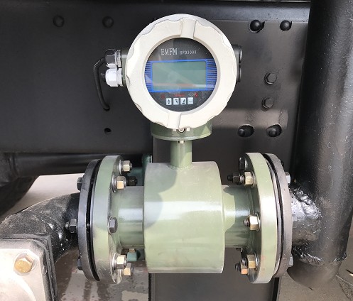 管道污水電磁流量計(jì)_酸堿液體一體式顯示電磁流量計(jì)-灑水車配件4