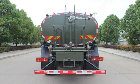 國六東風四驅灑水車圖片 國六東風四驅灑水車圖片