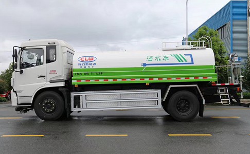 �|�L(f��ng)���\��늄�(d��ng)�߶˞�ˮ܇�DƬ