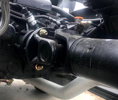 東風天錦小三軸灑水車傳動軸圖片 東風天錦小三軸灑水車傳動軸圖片