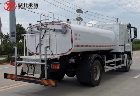 10方慶鈴純電動灑水車圖片 10方慶鈴純電動灑水車圖片