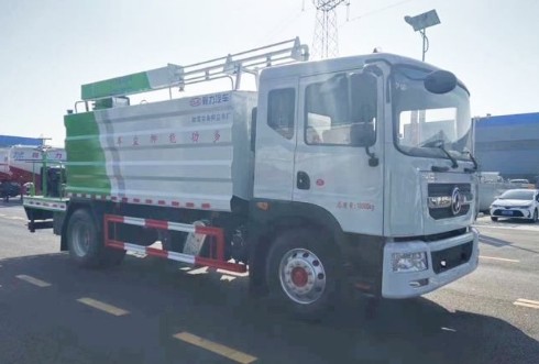 國六12噸東風多利卡D9鐵路抑塵車圖片 國六12噸東風多利卡D9鐵路抑塵車圖片