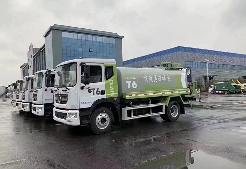 發往雄安新區的12輛程力重工高端灑水車發車圖片 發往雄安新區的12輛程力重工高端灑水車發車圖片