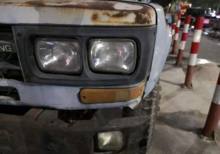 老款尖頭東風EQ140灑水車 老款尖頭東風EQ140灑水車