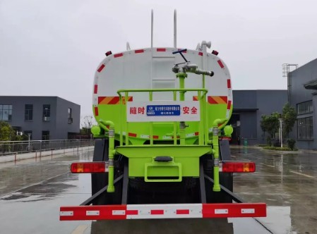 ����20������HOWO���p��ˮ܇