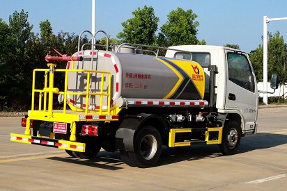 ����2.5���P�R�{�ƞ�ˮ܇�DƬ