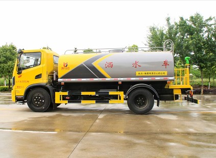 國六9.2方東風(fēng)華神T3灑水車圖片 國六9.2方東風(fēng)華神T3灑水車圖片