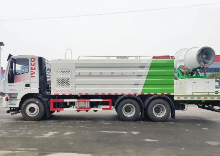 國六6X4紅巖杰獅灑水車圖片 國六6X4紅巖杰獅灑水車圖片