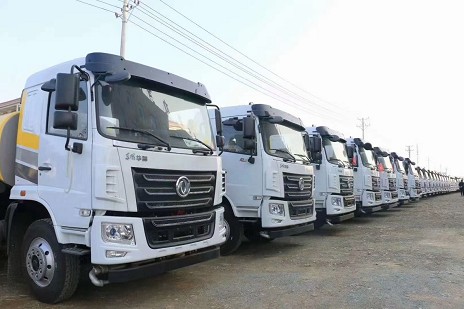 凱力風(fēng)KLF5160TDYE6型多功能抑塵車(chē)圖片 凱力風(fēng)KLF5160TDYE6型多功能抑塵車(chē)圖片