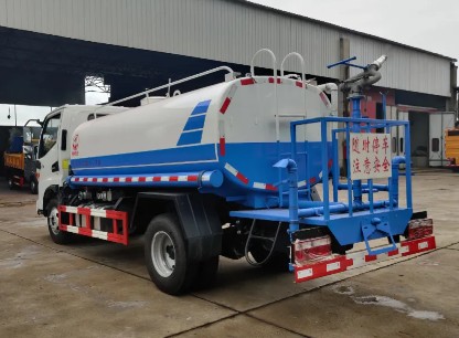 國(guó)六江淮駿鈴V3黃牌5方灑水車圖片 國(guó)六江淮駿鈴V3黃牌5方灑水車圖片