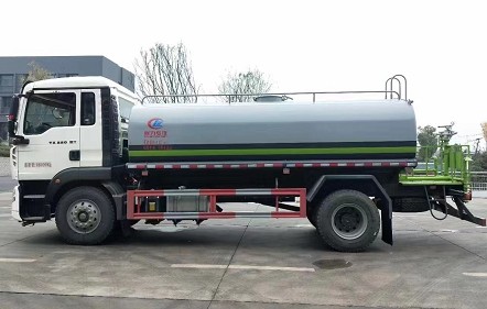 國六重汽豪沃TX綠化噴灑車圖片 國六重汽豪沃TX綠化噴灑車圖片