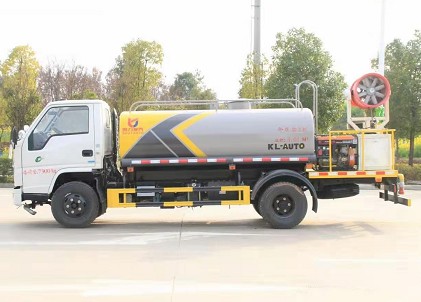 國六4.5方江鈴順達(dá)噴霧灑水車圖片 國六4.5方江鈴順達(dá)噴霧灑水車圖片