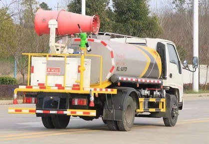 國六4.5方江鈴順達(dá)噴霧灑水車圖片 國六4.5方江鈴順達(dá)噴霧灑水車圖片