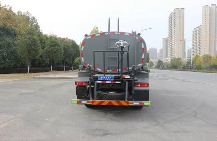 國六六驅越野版東風天錦后雙橋10噸灑水車 國六六驅越野版東風天錦后雙橋10噸灑水車