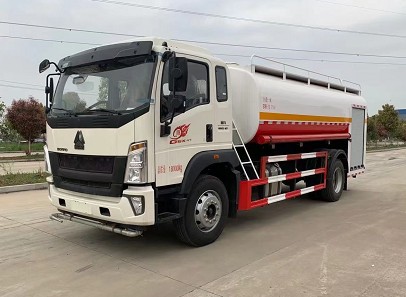 國(guó)六重汽豪沃G5X消防灑水車圖片 國(guó)六重汽豪沃G5X消防灑水車圖片