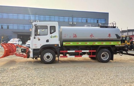 ��ˮ܇���b��ѩ���P