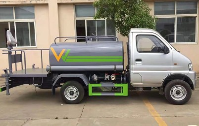 �|�L(f��ng)С������ˮ܇�DƬ