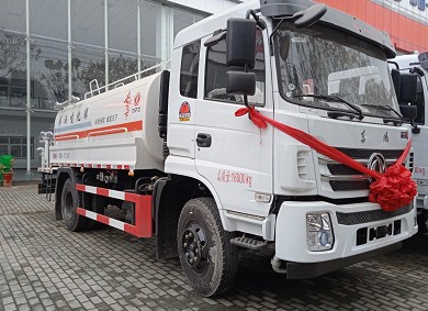 國(guó)六東風(fēng)濰柴160馬力12方灑水車 國(guó)六東風(fēng)濰柴160馬力12方灑水車