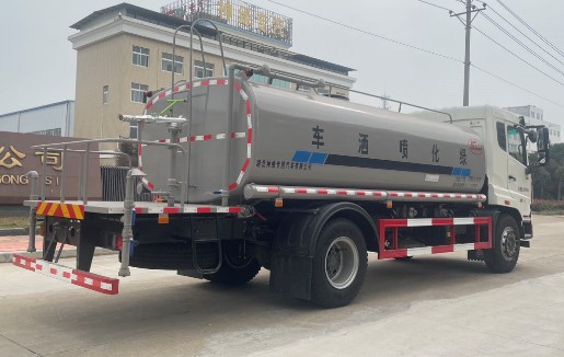 15����������V5��ˮ܇