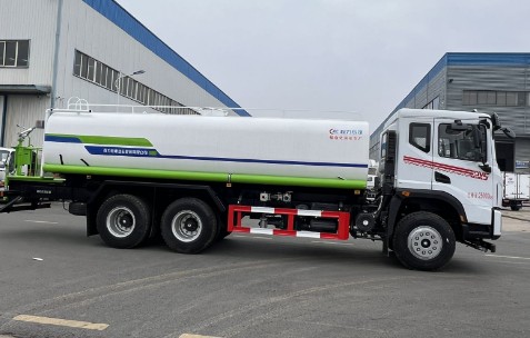 東風(fēng)華神DV5后雙橋灑水車_程力威牌CLW5250GPS6DN型綠化噴灑車 東風(fēng)華神DV5后雙橋灑水車_程力威牌CLW5250GPS6DN型綠化噴灑車